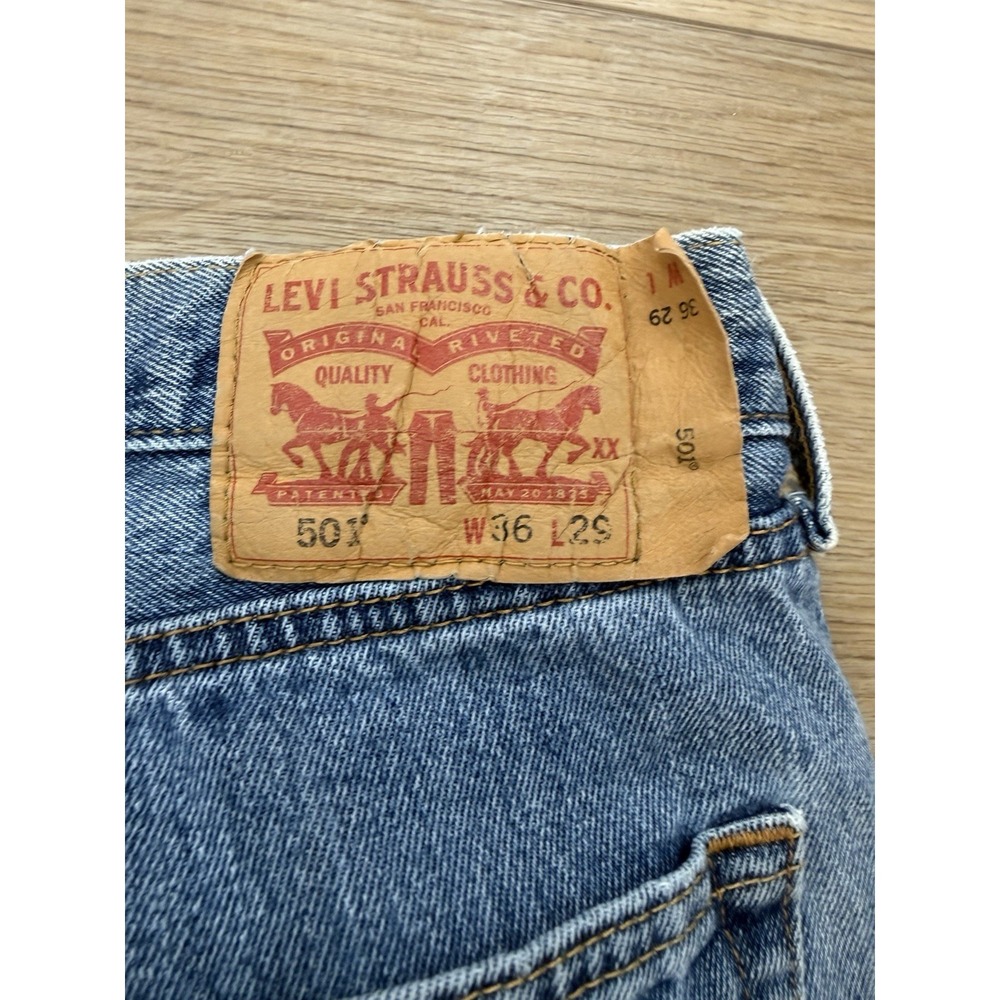 Levis 501 Jeans Mens Tagged 36x29 Actual W36 27 Medium Wash Button Fly Denim - Picture 3 of 14